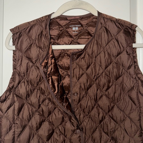Uniqlo PUFFTECH Quilted Vest (Warm Padded) - Picture 4 of 8